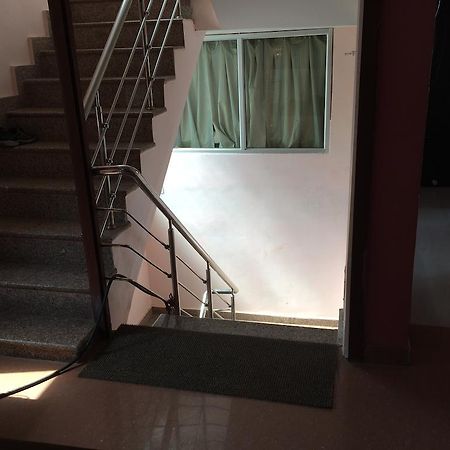 Hotel pragya international Varanasi Esterno foto