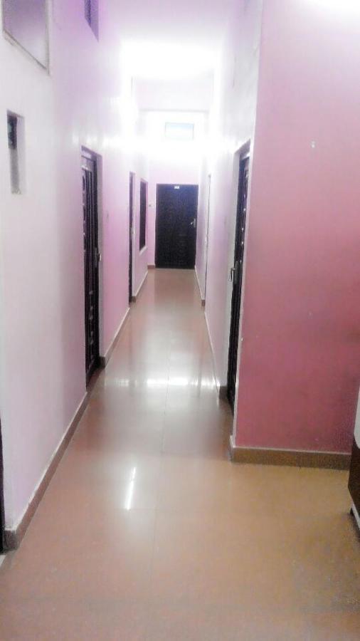 Hotel pragya international Varanasi Esterno foto
