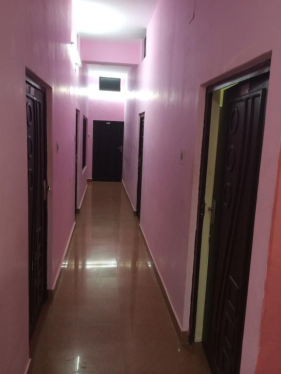 Hotel pragya international Varanasi Esterno foto